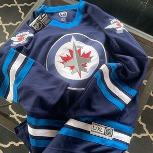 NHL Winnipeg Jets Hockey Team Apparel Jersey Brand New!